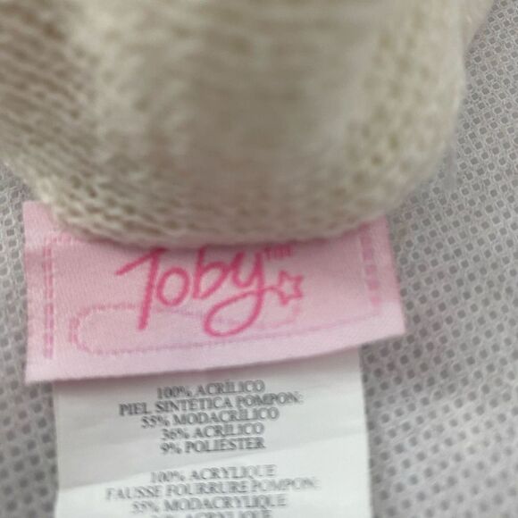 Toby off white lil girl winter hat‎ - Picture 2 of 5